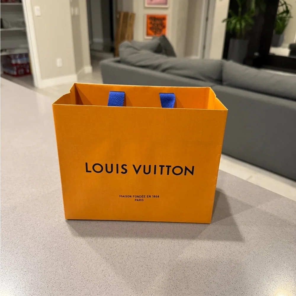 Louis Vuitton shopping Bags